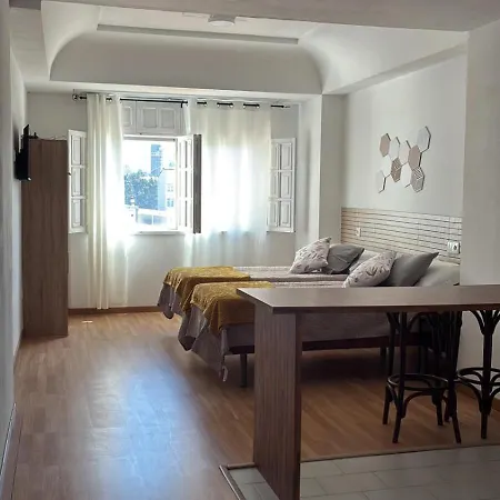 ゲストハウス La Casa De La Abuela Narón